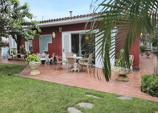 Casa  Calle dinamarca. Magnífico chalet clásico en el corazón del puerto de la cruz