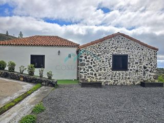 Masia  Camino nuevo. Vive en tranquilidad en acogedora casa rústica en aripe
