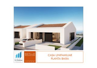 Doppelhaus in Carrer de les cases noves 3. Promoció fortià ua4 casa petita obra nova
