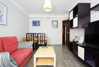 Location Appartement  Calle de la torre nueva. Piso de 3 habitaciones en c. de la torre nueva zaragoza