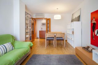 Rent Apartment  Calle colón. Piso de 2 habitaciones en c. colón valladolid
