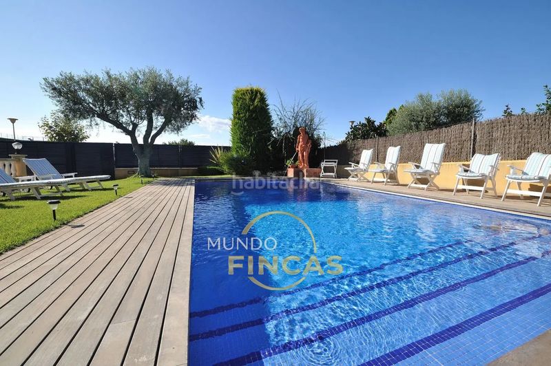 Foto 760f8e32-6c31-48d0-b666-6e0838e94da4. Xalet amb xemeneia calefacció aparcament piscina a Vendrell (El)