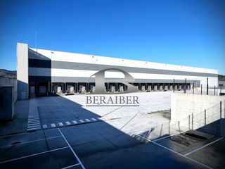 Miete Fabrikhalle in Galdakao. Alquiler de naves logisticas en galdakao bizkaia 17.000m2