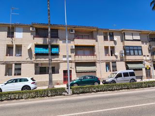 Pis  Avenida lusitania 66. Piso situado en una de las principales avenidas de la localidad
