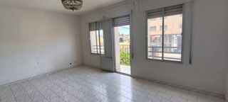 Semi detached house  Avenida pureza canelo 65. Vivienda con local