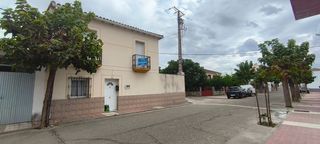 Haus in Calle cañada real 35. Casa con patio