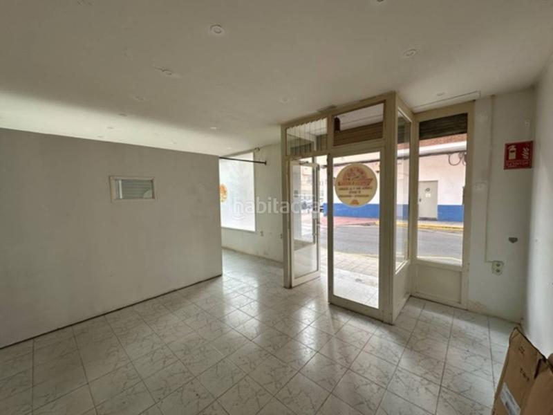 Foto 704fd300-0710-44bb-9eb4-e68633a05846. Rent business premise in El Castell Burjassot