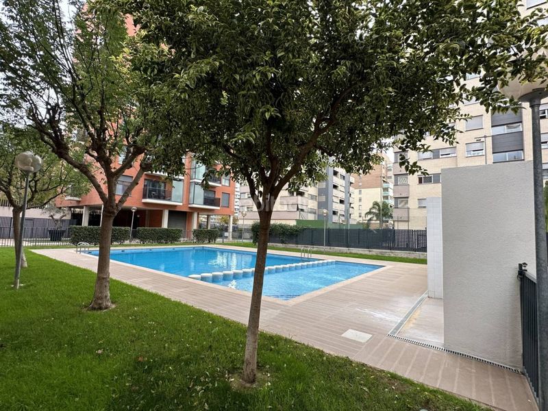 Foto 767688b3-9b22-4c51-bd28-b98a2b78f25a. Rent flat with heating parking pool in Sant Pau Valencia