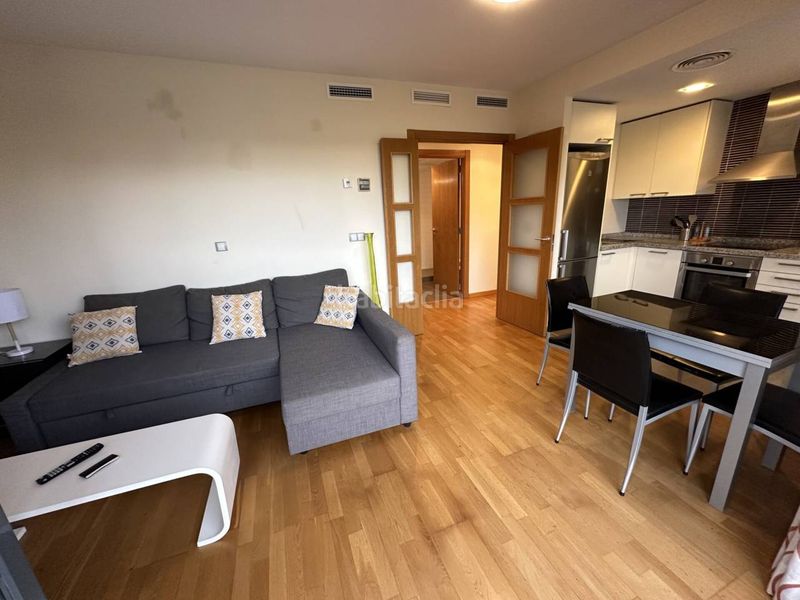 Foto 815c046d-9c3b-41dc-8481-14f041704cd3. Rent flat with heating parking pool in Sant Pau Valencia