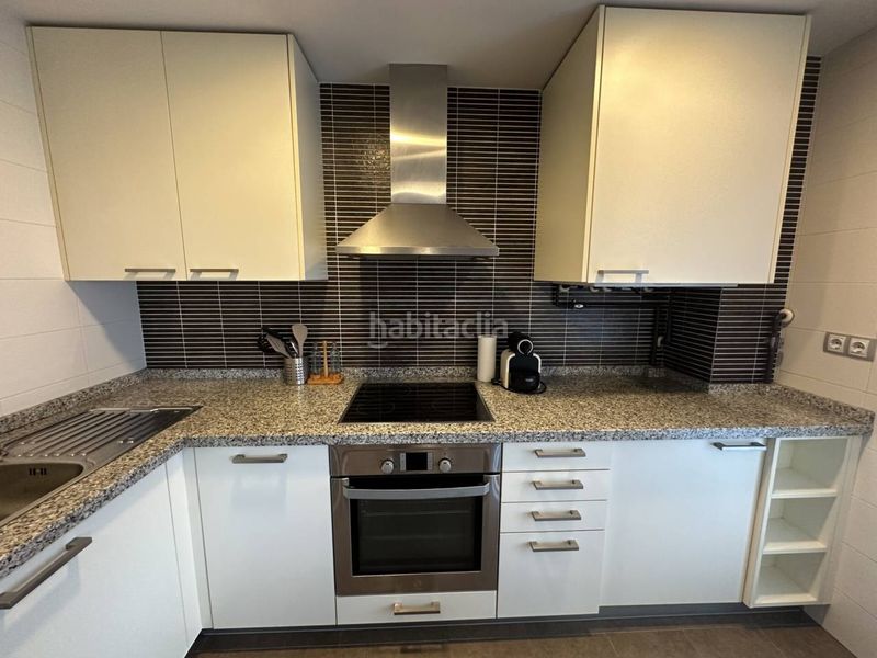 Foto e2f63b4a-a4e9-4f33-abed-14f60ce75bb0. Rent flat with heating parking pool in Sant Pau Valencia