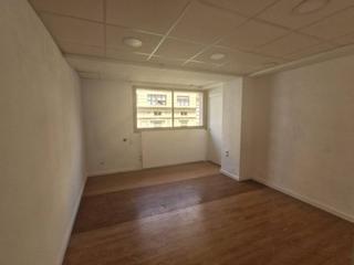 Location Bureau  Colon. Despacho en alquiler en el pla del remei46004