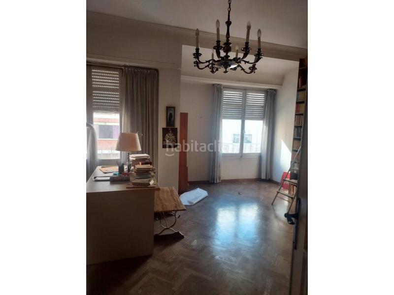 Foto 5a4bf156-385a-46c1-86d6-f427afe42b2c. Etagenwohnung in La Roqueta Valencia