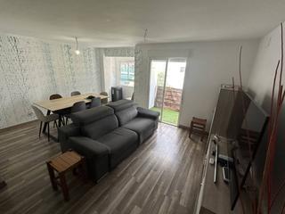 Pis  Rubén vela. Piso en venta en en corts46013