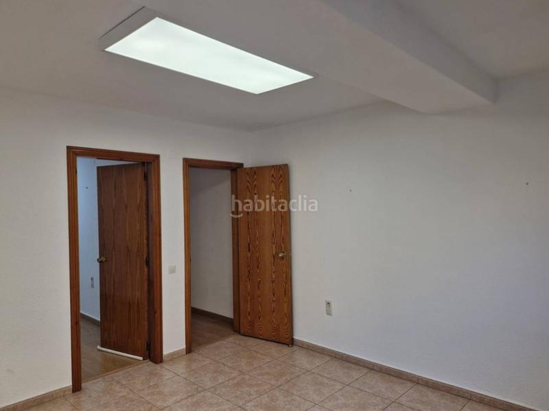 Foto ecf97688-693b-4671-b77d-af5685bb6672. Location bureau dans El Pla del Remei Valencia