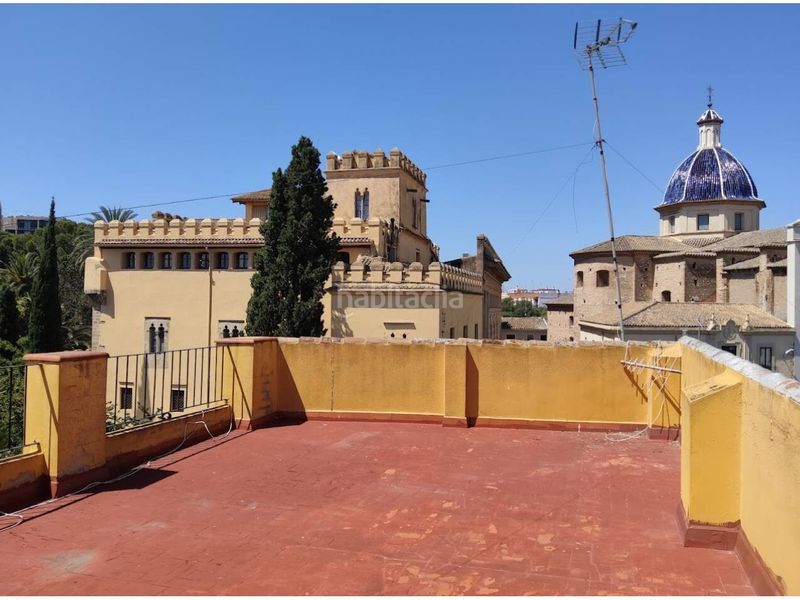 Foto f67e88e5-9b8b-4a7d-9634-afb0c201db4c. Pis a El Castell Burjassot
