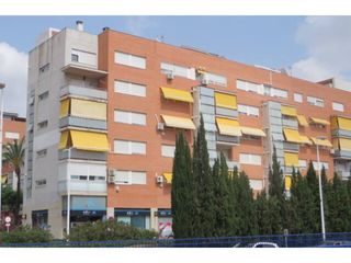 Local Comercial  Calle estivella. Local en venta en alameda parc