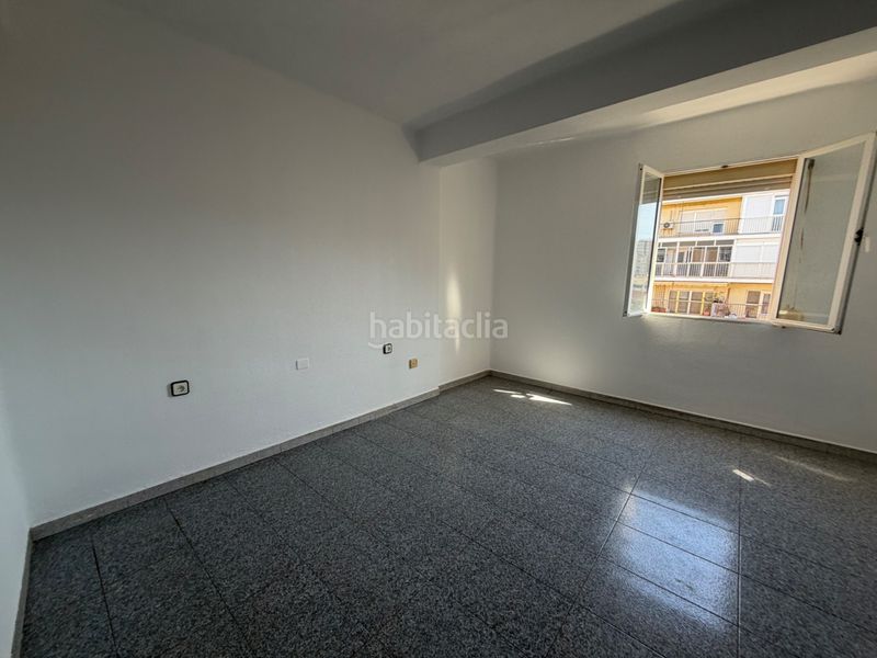 Foto f23de42c-2a99-47d7-a935-b1ba127746dc. Pis a Paseo Marítimo - San José - La Laguna Cádiz