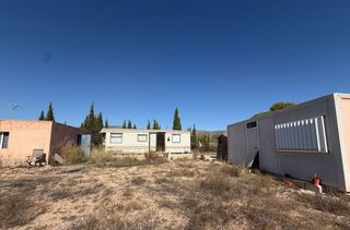 Casale in Monòver. Finca rústica en monóvar  paraje las cañadas de don ciro