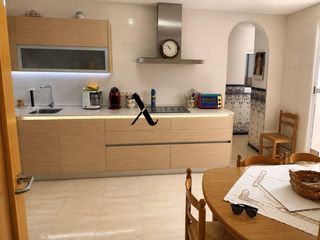 Appartement à San José. Piso de 4 dormitorios en san josè