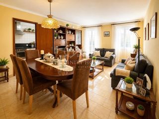 Flat in Es Castell. Piso de 3 dormitorios en el centro de es castell