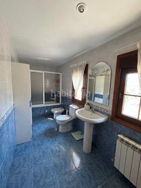 Foto 57b84621-e2ff-4c41-90ef-8e83169ad2fe. Casa amb xemeneia calefacció a Esgos
