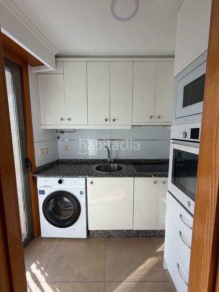 Foto 4852e40d-9087-42c4-91c3-11dc9e1e5072. Location duplex avec chauffage dans Universidad Ourense