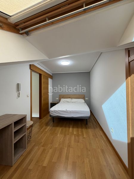 Foto e9a4d933-5cb5-4d9c-bc4a-63752757f686. Location duplex avec chauffage dans Universidad Ourense