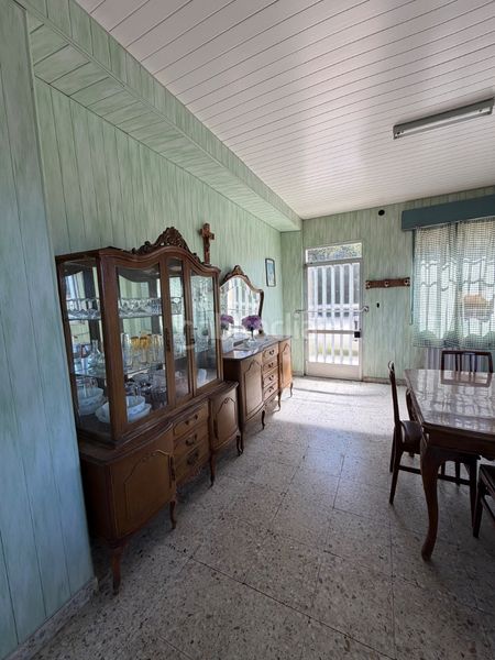 Foto e4f882d4-cb7c-4b04-898a-d47eebd0c365. Casa amb xemeneia aparcament a Montederramo