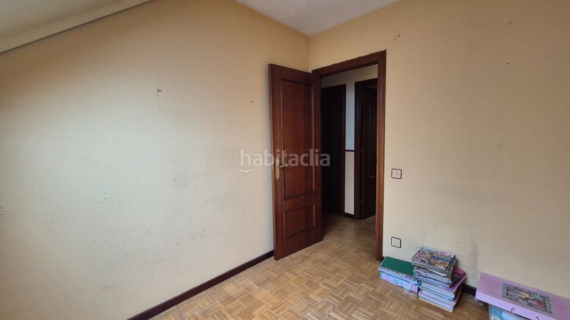 Foto 27837e99-a985-4133-9062-f0b1569b7570. Dúplex amb calefacció aparcament a Vallobín Oviedo