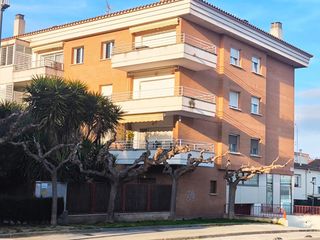 Apartment in Eixample-Horta Capallera. En venta piso en una de las mejores zonas cendrassos de figueres