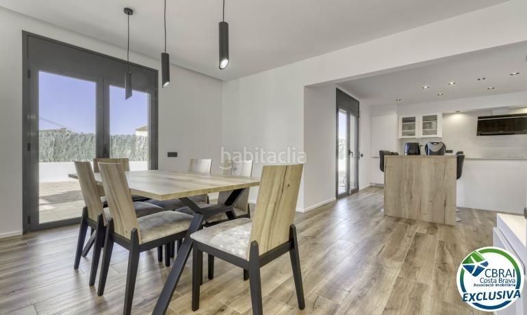 Foto 4bd4fd60-a2f5-4893-95c9-ed65396da33c. Casa amb aparcament piscina a Cistella