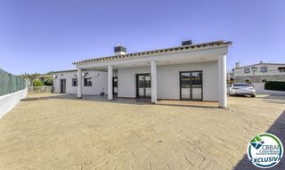 House in Cistella. Casa unifamiliar en venda a cistella