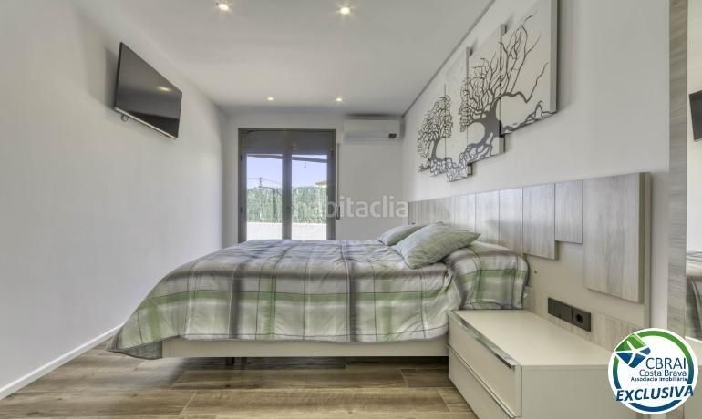 Foto a707e2fe-d67a-418d-9c21-9b03d5e65390. Casa amb aparcament piscina a Cistella