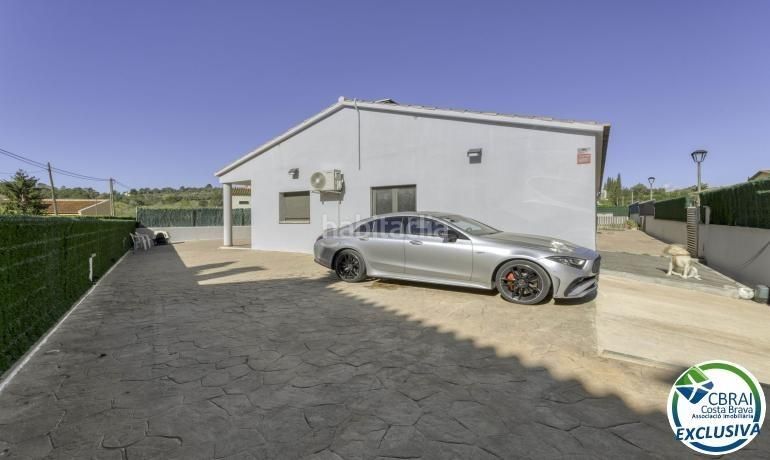 Foto fcdfd264-15cf-42a5-9ebe-c7e8e94ce2c0. Casa amb aparcament piscina a Cistella