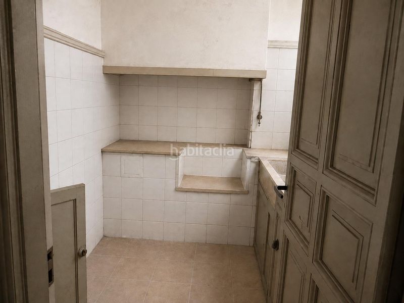 Foto 6b15dd71-95e9-4347-b26f-f2899d766533. Edifici a carrer carrer portella 7 a Centre Figueres