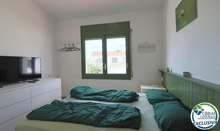 Foto 0768223f-41cd-42bb-b18b-037bbfc05bc6. Casa adossada a Sant Maurici Empuriabrava