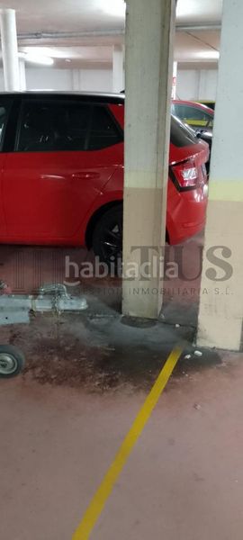 Foto 295897f0-8ac4-42e7-bafa-8ac4d18be776. Parking coche en O Milladoiro Ames