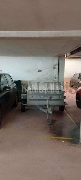 Foto 34298ef2-eda6-4d61-8a17-fc2067d8079f. Car parking in O Milladoiro Ames