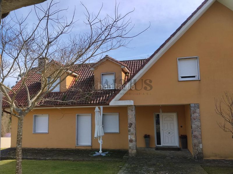 Foto 54b42428-6270-49ec-a511-98baece58546. House with heating parking pool in Teo