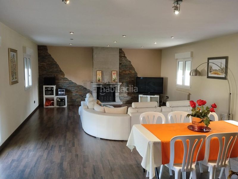 Foto d8647c2b-a57f-4bc8-a030-cc820438eda4. House with heating parking pool in Teo