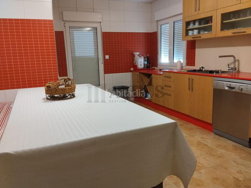 Foto d9eae2bb-7f12-467e-974c-0fbacf5d9f02. House with heating parking pool in Teo