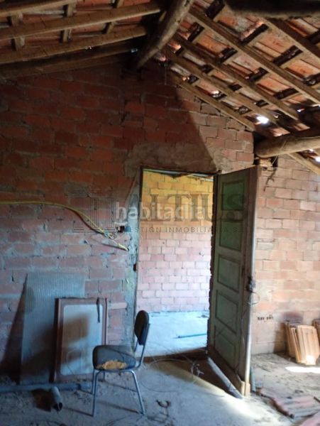 Foto ed2a1d10-c0ec-4d12-b7eb-8d6fa58ca095. Casale con riscaldamento in San Lázaro - Meixonfrío Santiago de Compostela
