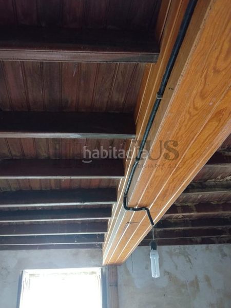 Foto 0220cd9b-3598-46bf-a175-aa1f011c1bf7. Bauernhof mit heizung in Noia