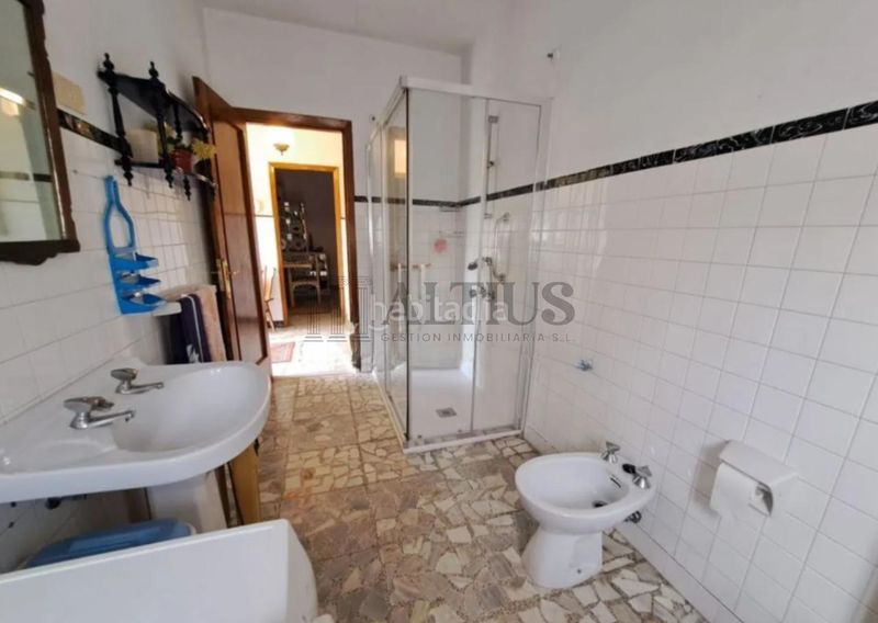 Foto be329829-ba5e-494c-bf62-dcb771765421. Casa amb calefacció a Boiro