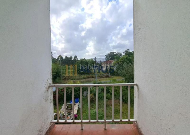 Foto fcb0c998-c2ff-44b4-8f6d-37b6cc965583. Casa amb calefacció a Boiro