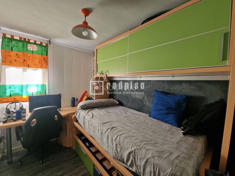 Foto fa0b4a87-d4a3-44b7-af5c-5d0f2b614726. Flat with heating in Arcos Madrid