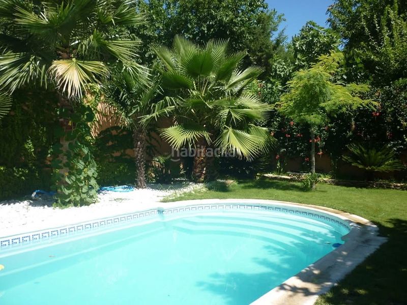 Foto 17eb3118-5ac0-4abf-af97-275b6ad2d073. Xalet amb xemeneia calefacció aparcament piscina a Baeza
