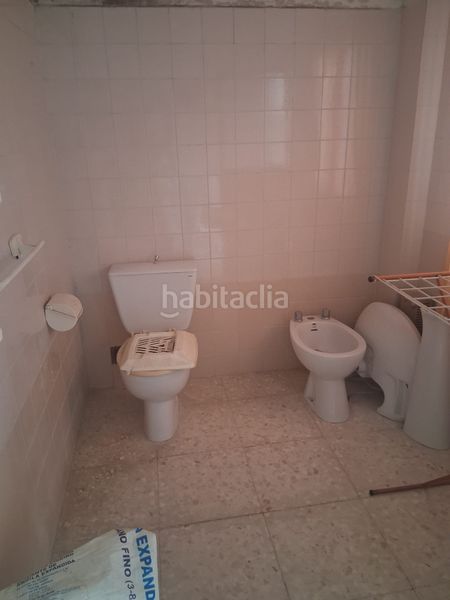 Foto f0b2c543-74f9-4d06-bf2b-a865ba06f76d. Casa amb aparcament a Úbeda