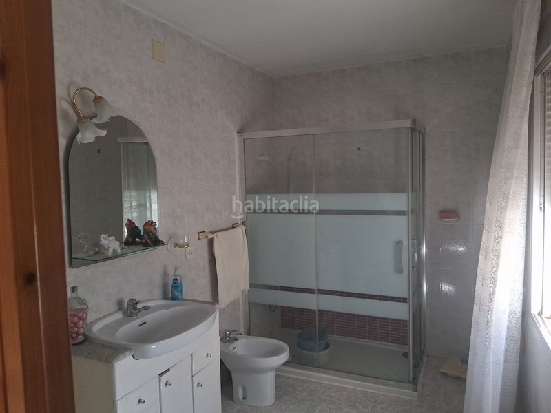 Foto f68f2b5d-3fea-4b95-9f36-8547212a7088. Casa amb aparcament a Úbeda
