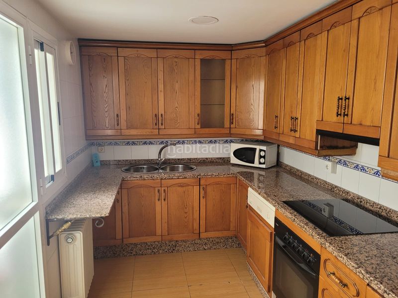 Foto f4390514-c345-4871-bb51-ddd15463f866. Flat with heating in Úbeda